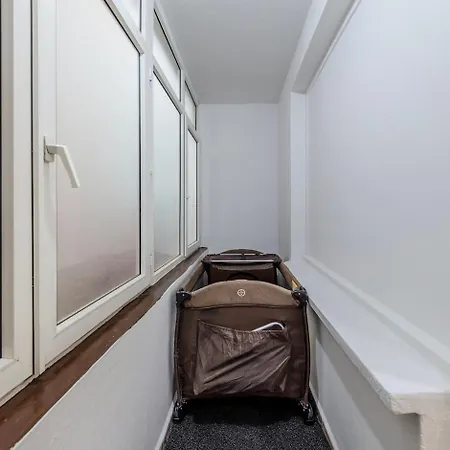 Sisli Main Street 2bedrooms 1 Living Ac , Lift