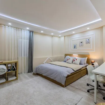 Sisli Main Street 2bedrooms 1 Living Ac , Lift דירה *