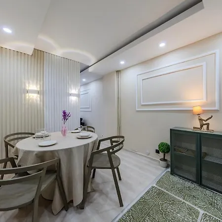 Sisli Main Street 2bedrooms 1 Living Ac , Lift דירה *