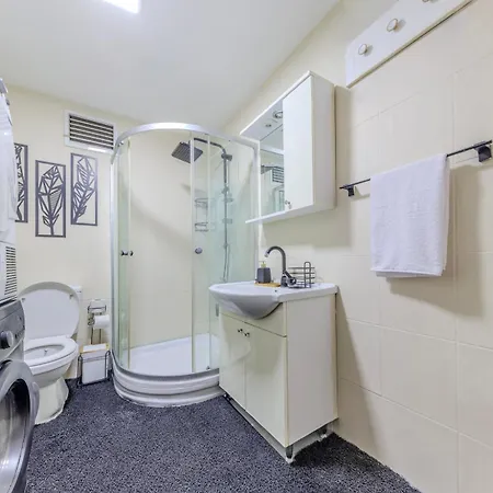 Sisli Main Street 2bedrooms 1 Living Ac , Lift *