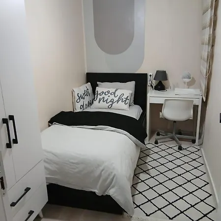Sisli Main Street 2bedrooms 1 Living Ac , Lift דירה איסטמבול